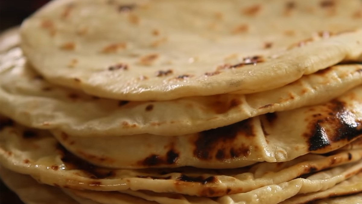 Cách làm bánh Roti Ấn Độ