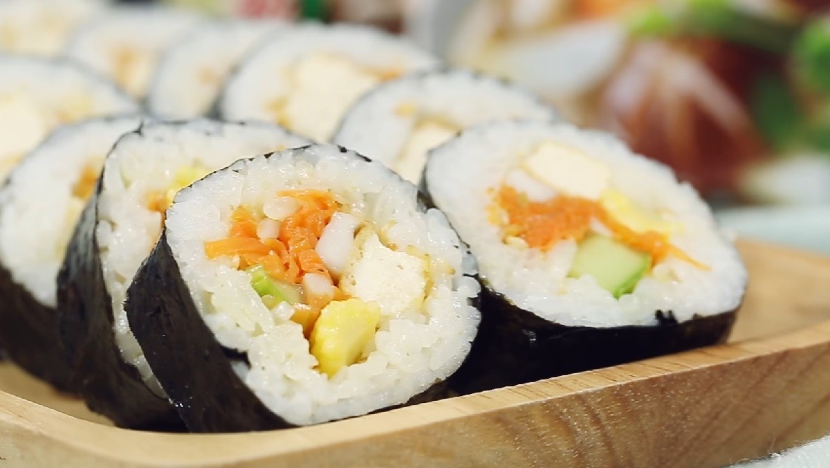 Cách làm hai loại Sushi siêu đơn giản