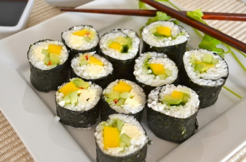 Cách làm sushi rau củ thanh đạm