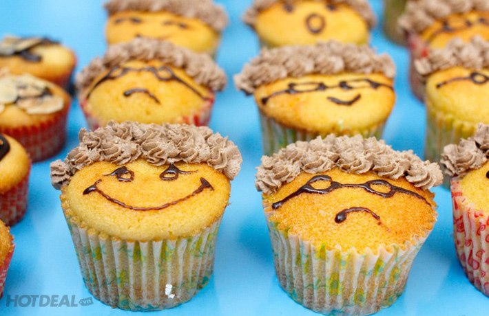 Cupcake kem dứa rực rỡ sắc vàng