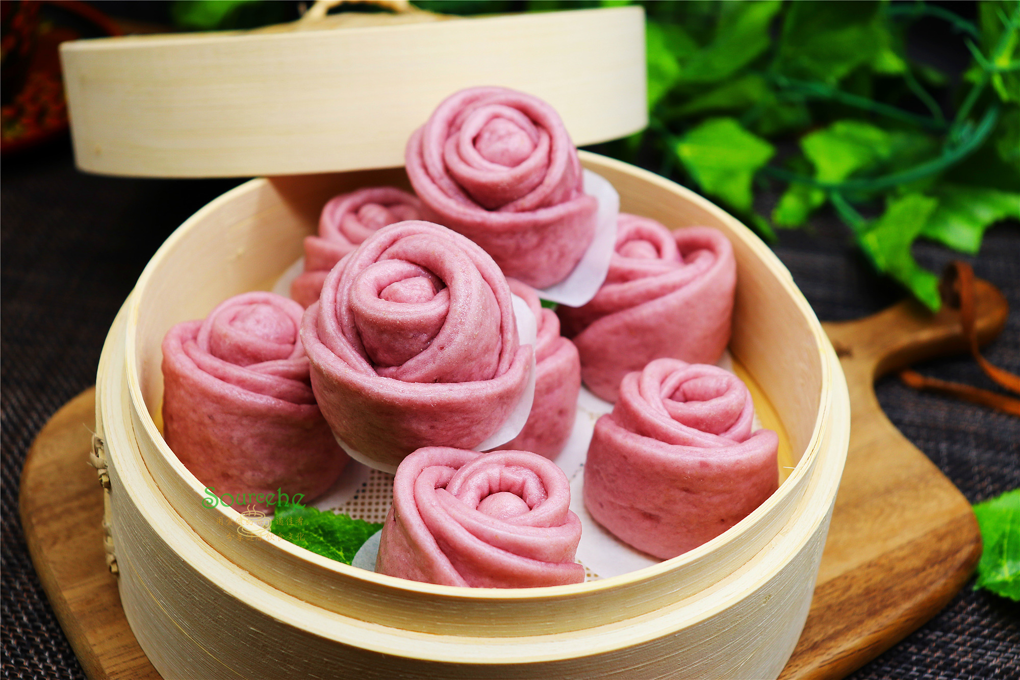 Cách làm bánh bao chay hình hoa hồng