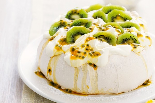 Cách làm bánh pavlova mềm như mây, ai ăn cũng thích