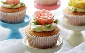 Cách làm cupcake hoa hồng nồng nàn quyến rũ