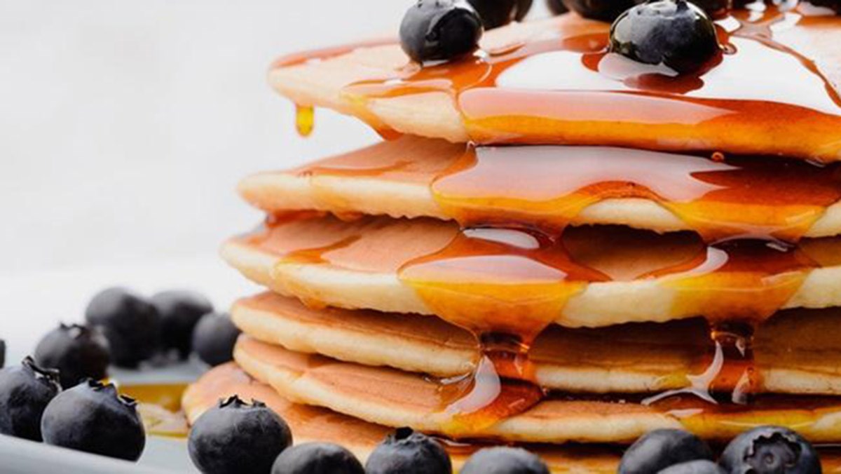 Cách làm pancake từ gạo lứt đen bổ dưỡng