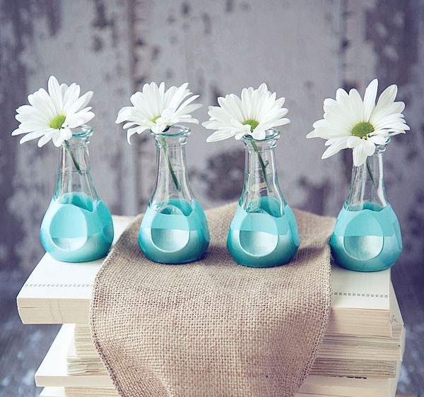 5 c&#225;ch t&#225;i chế chai lọ thủy tinh th&#224;nh b&#236;nh cắm hoa si&#234;u đẹp