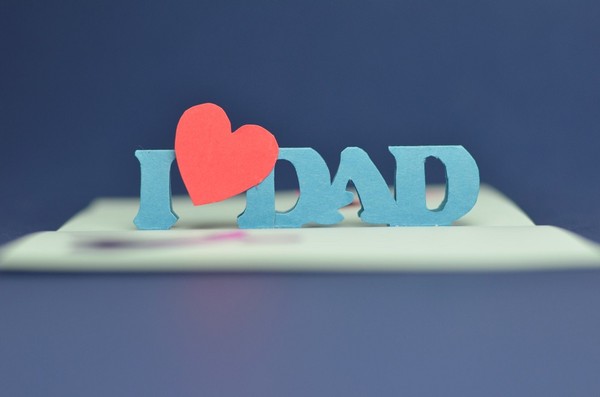 Tự l&#224;m thiệp nổi tặng cha nh&#226;n ng&#224;y Father&#39;s day