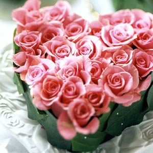 C&#225;c c&#225;ch cắm hoa hồng Valentine cực đẹp cực đơn giản