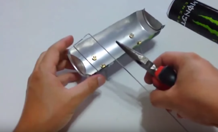 C&#225;ch l&#224;m bếp nướng than hoa từ vỏ lon nướng g&#236; cũng ngon