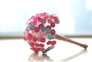 C&#225;ch l&#224;m b&#243; hoa từ c&#250;c &#225;o tặng n&#224;ng ng&#224;y Valentine