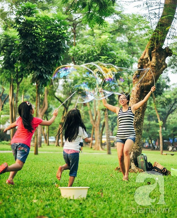 C&#225;ch l&#224;m bong b&#243;ng x&#224; ph&#242;ng khổng lồ chơi c&#249;ng b&#233; y&#234;u