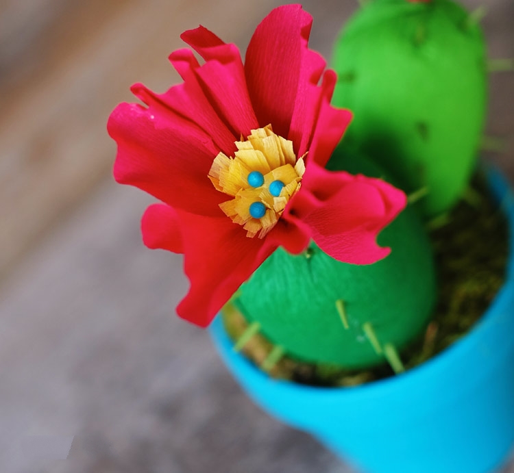 C&#225;ch l&#224;m c&#226;y hoa xương rồng bằng giấy nh&#250;n cực đẹp