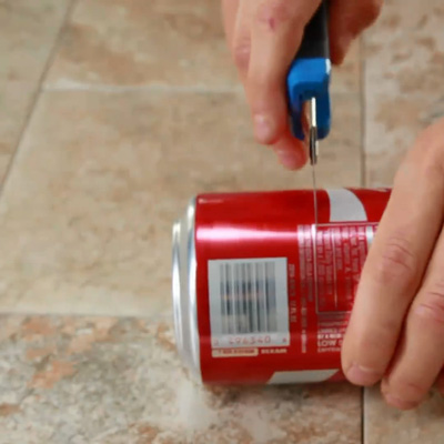 C&#225;ch l&#224;m cốc đựng nến từ vỏ lon v&#224; th&#236;a nhựa cực đẹp