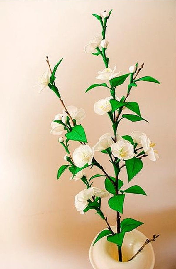 C&#225;ch l&#224;m hoa anh đ&#224;o bằng giấy nh&#250;n trang tr&#237; nh&#224; đ&#243;n Tết