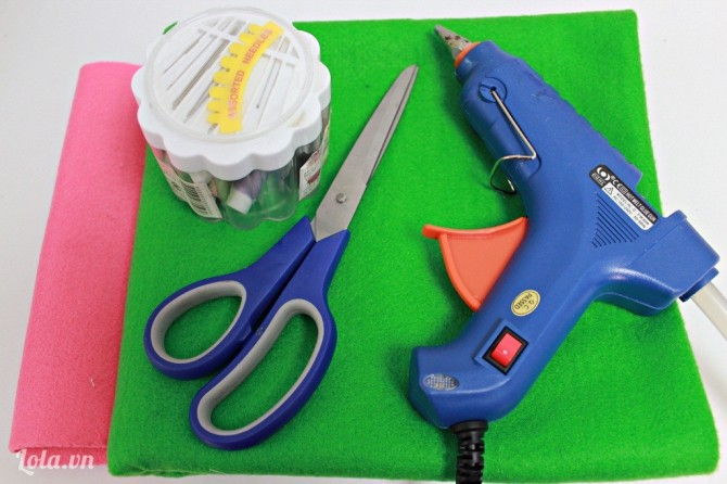 C&#225;ch l&#224;m hoa hồng bằng vải nỉ tặng mẹ nh&#226;n ng&#224;y 8/3
