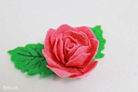 C&#225;ch l&#224;m hoa hồng bằng vải nỉ tặng mẹ nh&#226;n ng&#224;y 8/3
