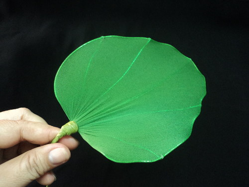 C&#225;ch l&#224;m hoa hồng m&#244;n bằng vải voan b&#224;y nh&#224; đ&#243;n Tết
