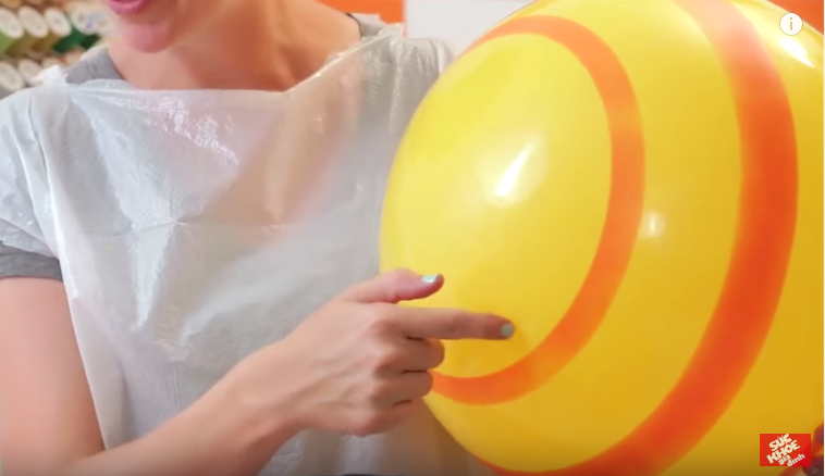 C&#225;ch l&#224;m lồng đ&#232;n bằng len đơn giản m&#224; sang trọng