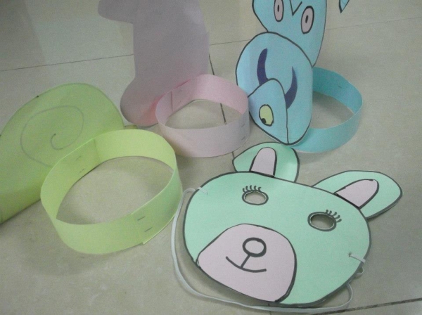 3 bước để học c&#225;ch l&#224;m mặt nạ h&#236;nh th&#250; cho b&#233; vui Trung thu