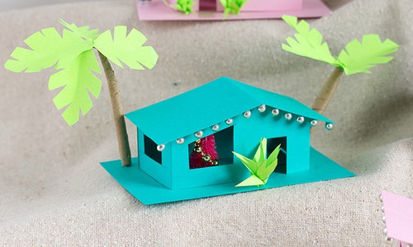 C&#225;ch l&#224;m ng&#244;i nh&#224; 2 gian bằng giấy b&#236;a trang tr&#237; b&#224;n học
