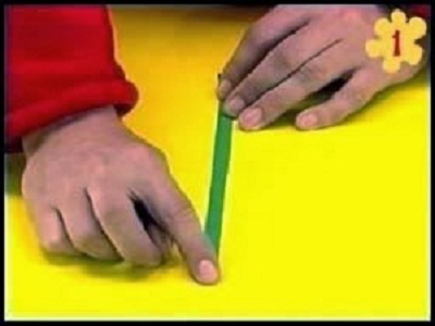 C&#225;ch l&#224;m thiệp bằng giấy cuộn xinh xắn tặng bạn b&#232;