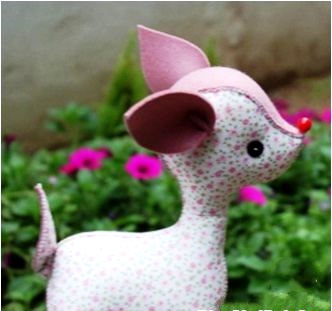 L&#224;m th&#250; nhồi b&#244;ng ch&#250; hươu cho b&#233; vừa &#244;m, vừa cưỡi