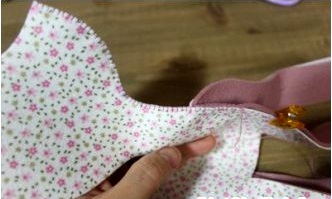 L&#224;m th&#250; nhồi b&#244;ng ch&#250; hươu cho b&#233; vừa &#244;m, vừa cưỡi