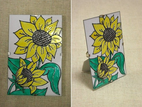 C&#225;ch l&#224;m tranh k&#237;nh trang tr&#237; nh&#224; rực rỡ đ&#243;n Tết về