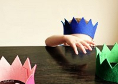 C&#225;ch l&#224;m vương miện xinh xắn từ vải nỉ cho b&#233; y&#234;u