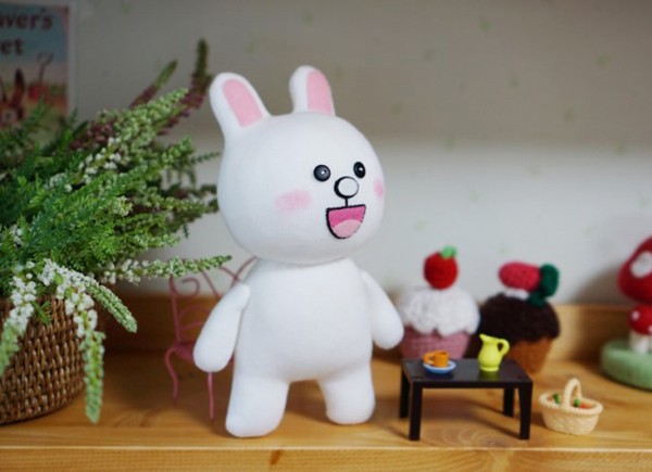 D&#249;ng tất để may cặp gấu Brown thỏ Cony cực đ&#225;ng y&#234;u