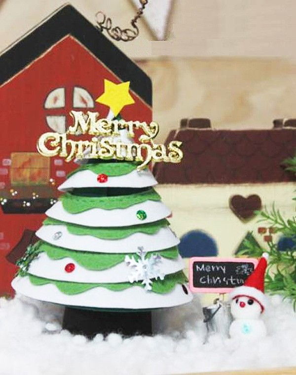 D&#249;ng vải dạ tạo c&#226;y th&#244;ng Noel cực xinh xắn m&#224; đơn giản