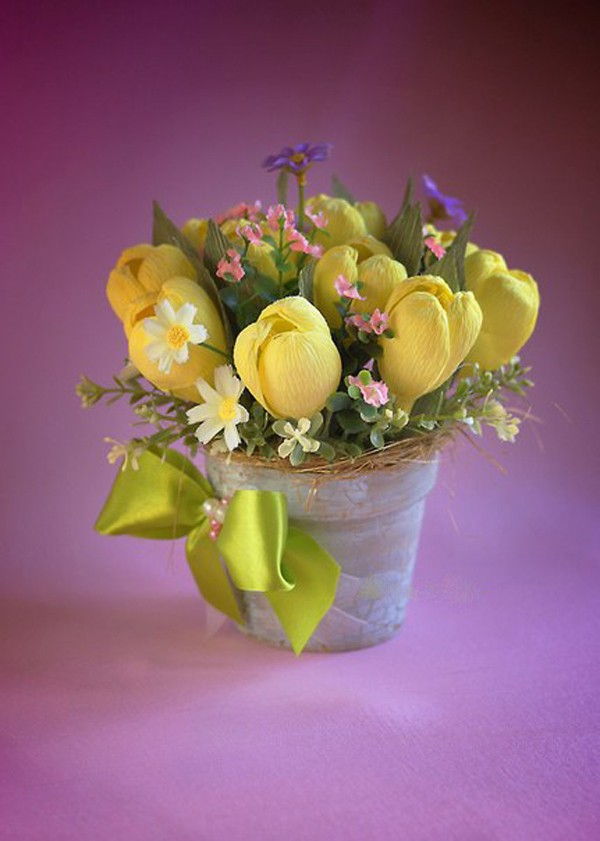 Kh&#233;o tay l&#224;m chậu hoa tulip giấy đ&#243;n năm mới ngọt ng&#224;o