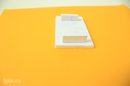 L&#224;m bộ b&#224;n ghế mini từ giấy m&#244; h&#236;nh cực y&#234;u