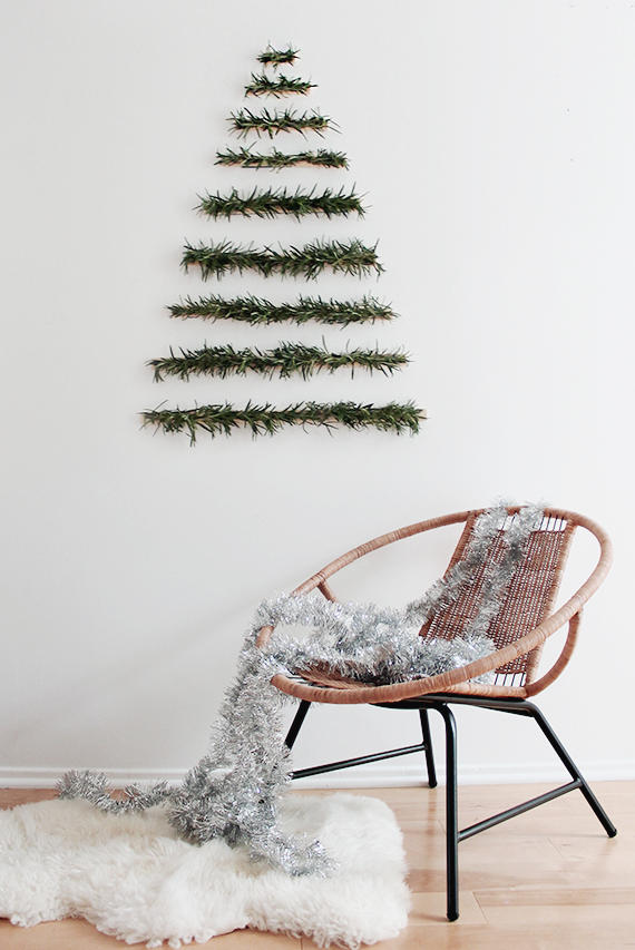 L&#224;m c&#226;y th&#244;ng Noel đơn giản từ gỗ v&#224; l&#225; hương thảo