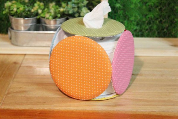 Tận dụng đĩa CD cũ l&#224;m hộp đựng giấy xinh xắn