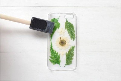 Trang tr&#237; ốp lưng điện thoại theo phong c&#225;ch độc lạ