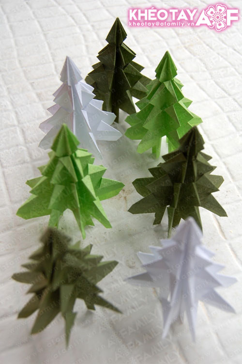 Gấp c&#226;y th&#244;ng Noel phong c&#225;ch Origami dễ l&#224;m m&#224; đẹp