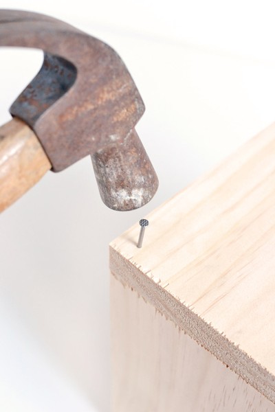 Tự chế chậu trồng c&#226;y từ gỗ vụn d&#249;ng được m&#227;i m&#227;i