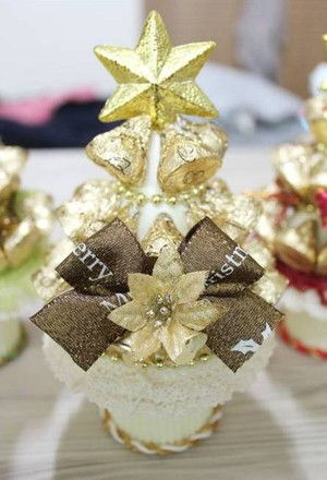 Tự l&#224;m c&#226;y th&#244;ng Noel bằng chocolate ngọt ng&#224;o v&#224; l&#227;ng mạn