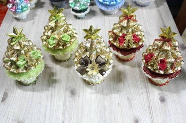 Tự l&#224;m c&#226;y th&#244;ng Noel bằng chocolate ngọt ng&#224;o v&#224; l&#227;ng mạn