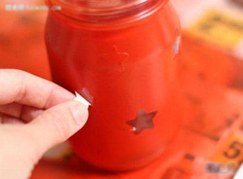 Tự l&#224;m hũ nến lấp l&#225;nh trang tr&#237; ph&#242;ng đ&#243;n năm mới