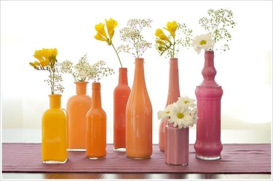 Tự l&#224;m lọ hoa độc đ&#225;o t&#225;i chế từ chai lọ cũ trong nh&#224;