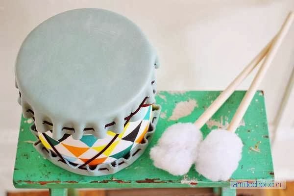 C&#225;ch l&#224;m trống đồ chơi từ lon thiếc cho b&#233; y&#234;u
