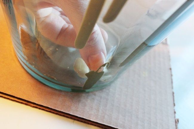 C&#225;ch trang tr&#237; b&#236;nh thủy tinh bằng sơn cực đẹp m&#224; đơn giản