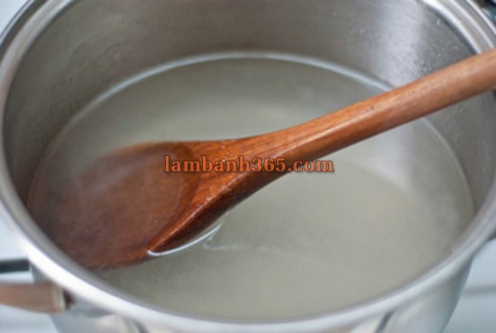 Cách làm pudding xoài mang hình trứng ốp la