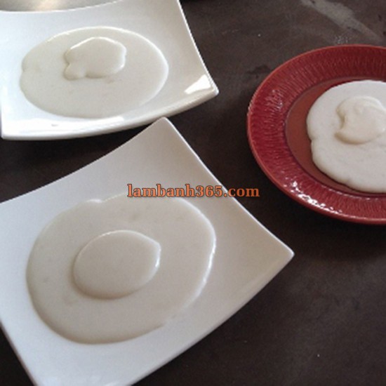 Cách làm pudding xoài mang hình trứng ốp la