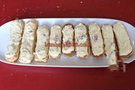 Cách làm bánh Eclairs đúng tiêu chuẩn Pháp quyến rũ dịu dàng