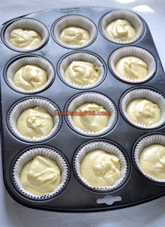 Cách làm cupcake hoa hồng nồng nàn quyến rũ