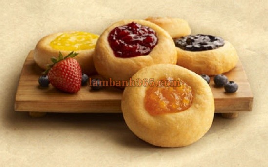 Giòn thơm bánh Kolache mứt