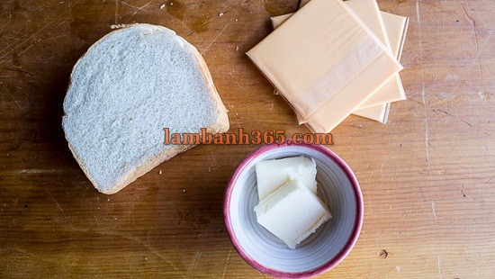 Cách làm bánh phô mai sandwich cổ điển chỉ 3 thành phần