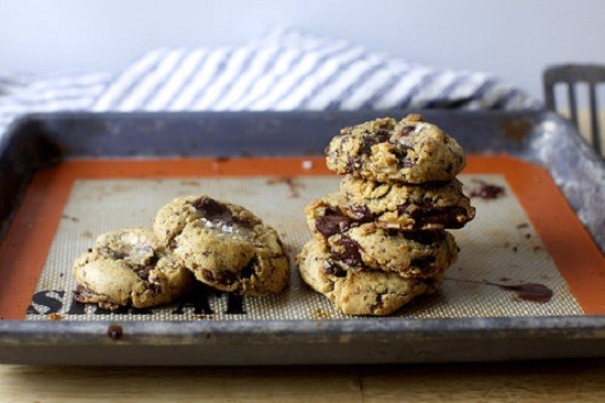 Cách làm bánh cookie chocolate muối